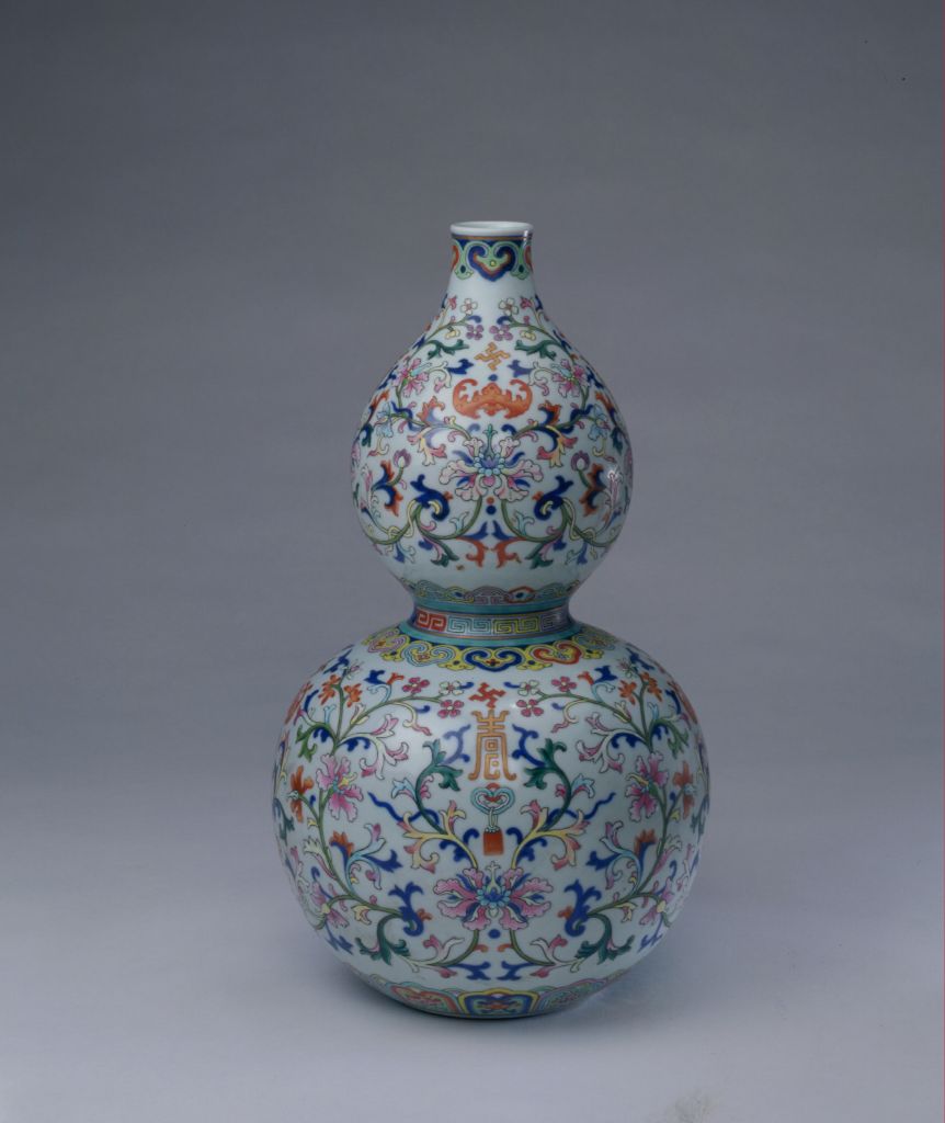 图片[1]-Qianlong style Doucai Gourd bottle with lotus pattern and “Shou” pattern-China Archive